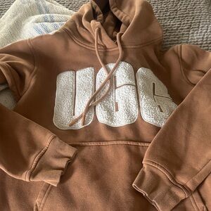 UGG Chestnut Pullover Hoodie with White Sherpa Logo. Size XS.